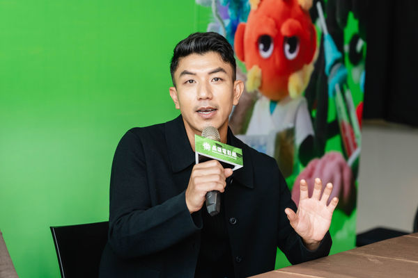 ▲《有用的鬼》導演林金偉與「泰國梁朝偉」男主角萬洛隆甘迦(Wanlop Rungkumjad)。(圖/高雄電影節提供)