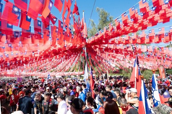 ▲桃園國旗屋升旗,國民黨參選主席4選將拚場