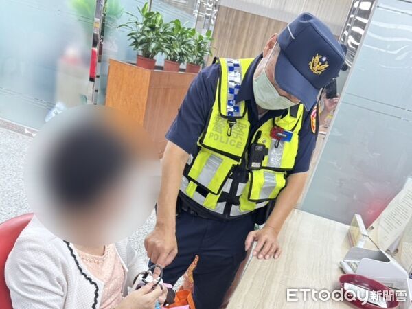 ▲▼台中婦人連跑2家銀行要匯2萬買門票被阻。(圖/民眾提供,下同)