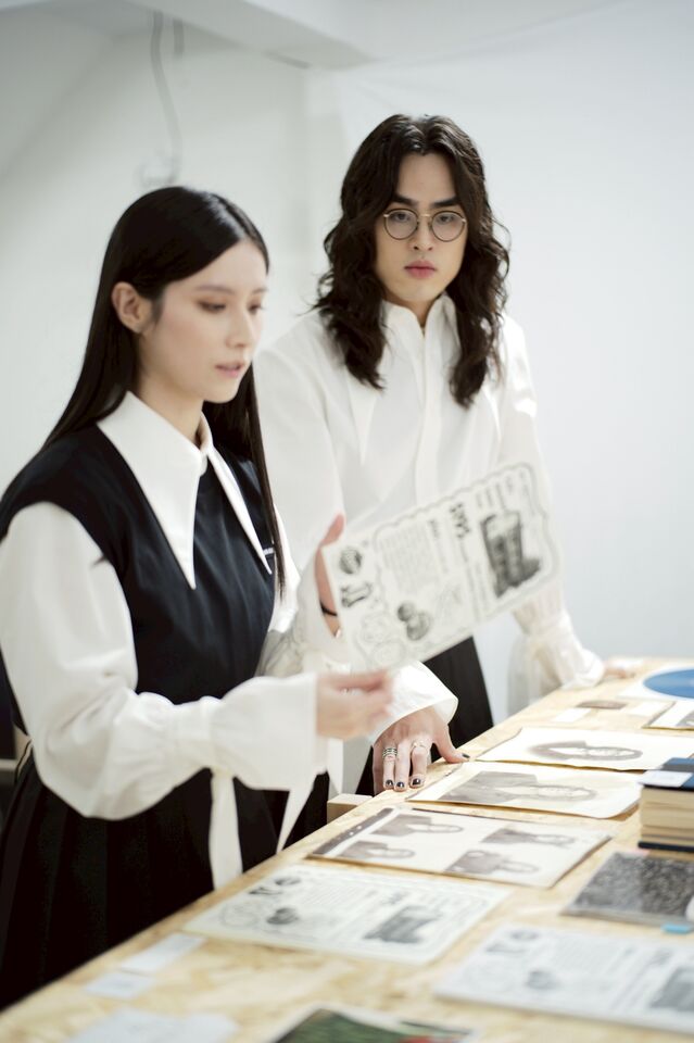 ▲▼鶴The Crane與設計師女友李君慈共同創立設計品牌。(圖/A CRANE提供)