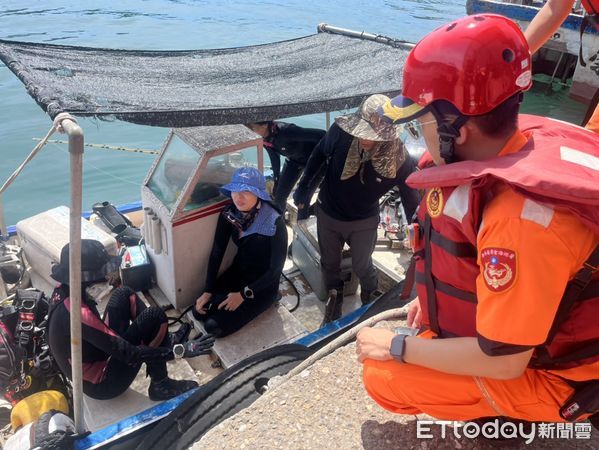 ▲▼ 新北市貢寮區萊萊磯釣場3名潛水客一度失聯,所幸被漁船救起。(圖/記者郭世賢翻攝,下同)