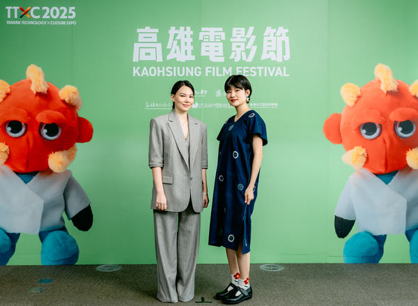 ▲「高雄拍」短片《人魚漢斯》導演黃詩柔、紀培慧;《看現場》導演臧晟傑、演員周健瑜;《耳鳴》導演黃洛瑤、演員鄧筠熹。(圖/高雄電影節提供)