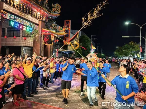 ▲跨越三縣市徒步長征!大庄媽遶境北港7天6夜 回鑾萬人空巷相迎。(圖/浩天宮提供)