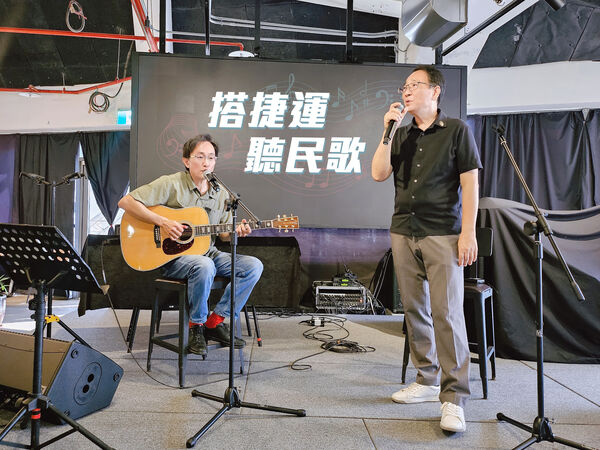 ▲▼ 蘇來、靳鐵章搶著和「吉他詩人」董運昌合作。(圖/新視紀整合行銷提供)