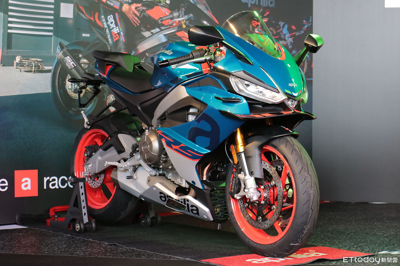 ▲51.9萬起!Aprilia「旗艦+中量級跑車重機」登台 GP級大翅膀上身。(圖/記者張慶輝攝)