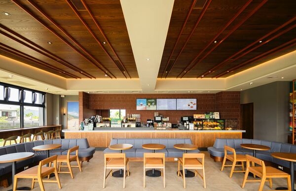 ▲▼星巴克苑裡稻香門市。(圖/翻攝自星巴克咖啡同好會(Starbucks Coffee) 臉書專頁)