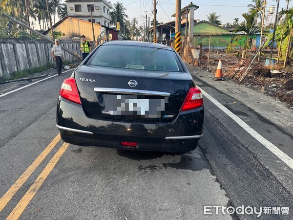 ▲▼屏東自撞車禍。(圖/記者陳崑福翻攝)
