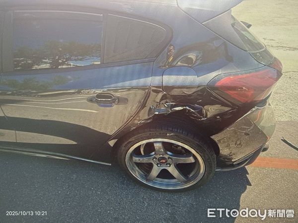 ▲▼所幸雙方駕駛未受傷僅車輛毀損。(圖/八德警分局提供)