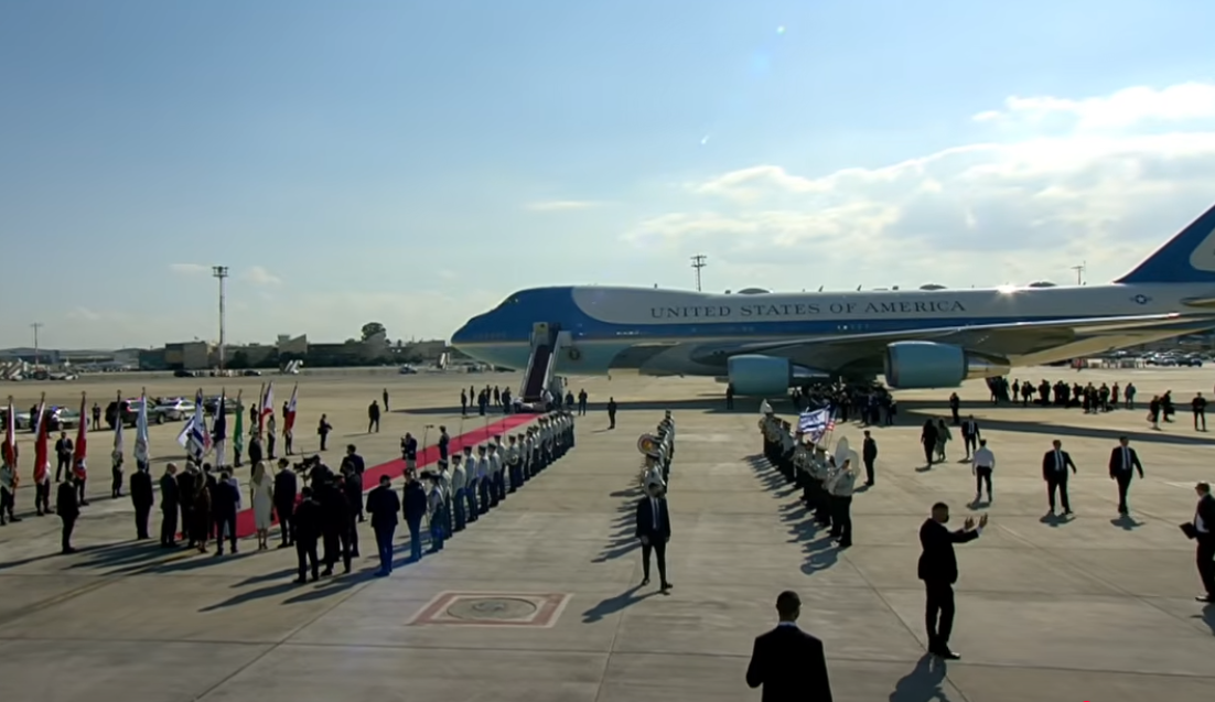 ▲▼ 美國總統川普抵達以色列,以色列總理納坦雅胡親自迎接。。(圖/翻攝自YouTube/IsraeliPM