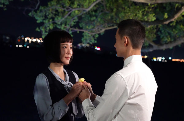 ▲盧彥澤在《寶島西米樂 傳承》與何宜珊有吻戲。(圖/台視提供)