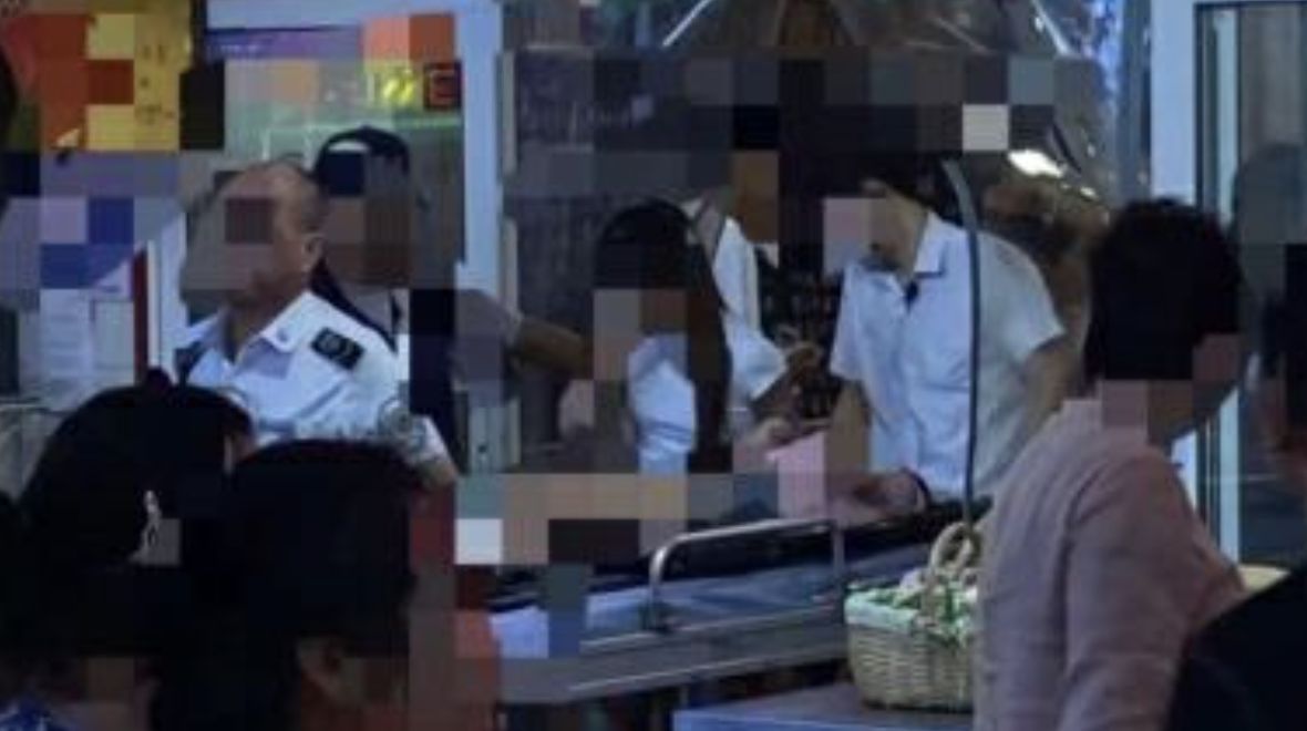 ▲廣東一名女孩在江西吃雞腳辣到呼吸性鹼中毒送醫。(圖/翻攝瀟湘晨報)