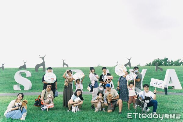 ▲西拉雅風管處推出「毛孩趣旅行」活動,邀請毛爸毛媽搭乘台灣好行出遊。(記者林東良翻攝,下同)