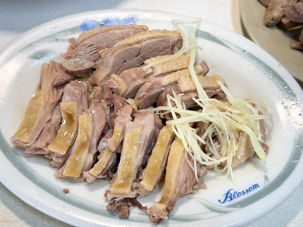 ▲▼雲林斗南40年老字號「圓環當歸鴨」!在地人激推溫潤藥膳當歸鴨麵線。(圖/部落客VIVIYU提供)