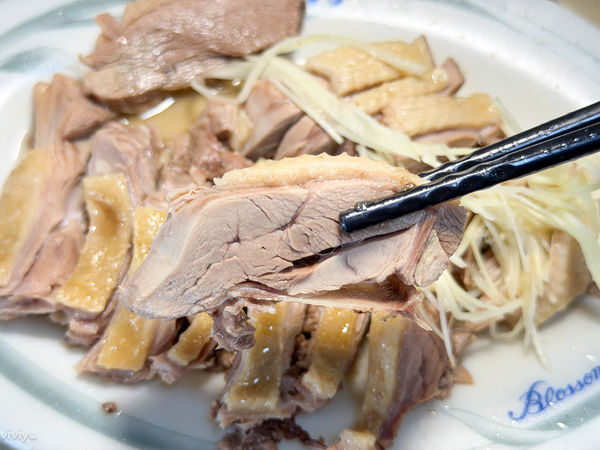 ▲▼雲林斗南40年老字號「圓環當歸鴨」!在地人激推溫潤藥膳當歸鴨麵線。(圖/部落客VIVIYU提供)