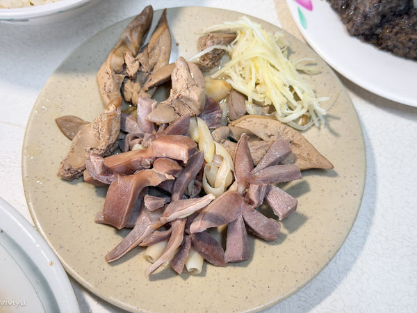 ▲▼雲林斗南40年老字號「圓環當歸鴨」!在地人激推溫潤藥膳當歸鴨麵線。(圖/部落客VIVIYU提供)