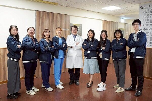 ▲聯新國際醫院「鏡管家」榮獲鼎革獎肯定