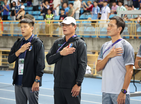 ▲中華男足慘敗泰國,總教練黃哲明賽後請辭、中華男足精神領袖陳柏良。(圖/中華足協提供)