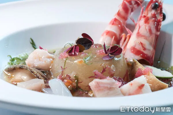 ▲金澤ORIGO餐廳客座宜蘭archi 藝廚。(圖/記者黃士原攝)