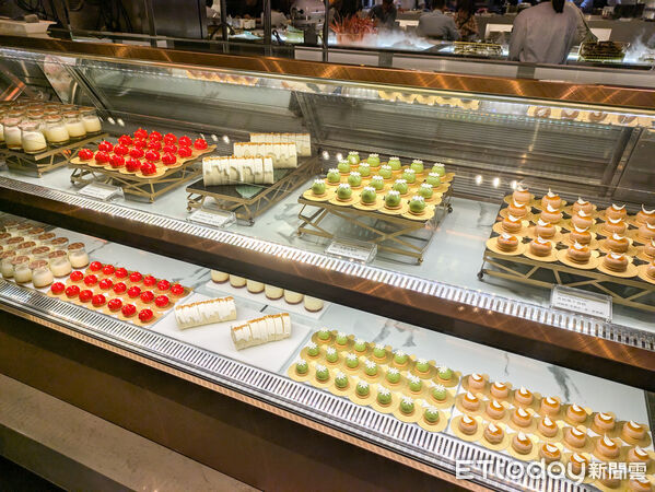 ▲探索廚房改裝必吃菜色一次看。(圖/記者黃士原攝)