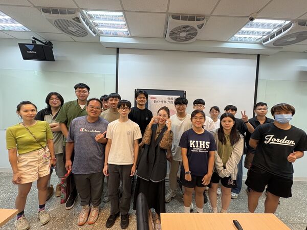 ▲內內到台科大演講。(圖/SWAG提供)