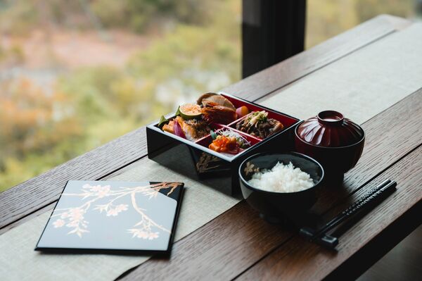 ▲虹夕諾雅谷關「漆脈相傳」冬季限定專案12月1日至2026年2月11日開跑。(圖/業者提供)