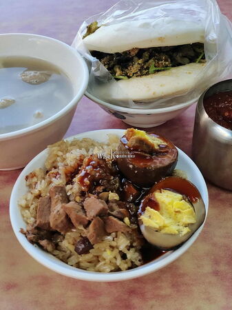 ▲▼阿萬油飯。(圖/部落客WISELY’S 拍拍照寫寫字授權提供)