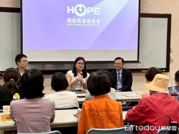 ▲癌症希望基金會學習營現場,醫師與病友面對面交流氣氛溫馨。(圖/記者游瓊華翻攝)