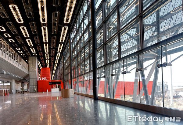 ▲▼桃園機場北登機廊廳。(圖/機場公司提供)