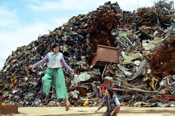 ▲許光漢為了《他年她日》首度嘗試特效燒傷妝,與袁澧林的碼頭離別戲令人揪心。(圖/甲上提供)