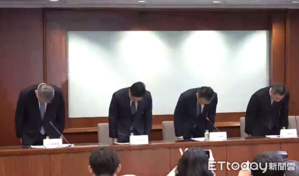 ▲▼空服員猝逝風波,長榮航空召開記者會道歉。(圖/記攝影中心)