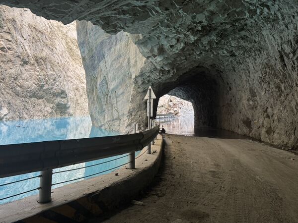 ▲▼ 燕子口堰塞湖蓄水量估逾270萬噸 花蓮分署籲下游地區民眾撤離 。(圖/翻攝自Facebook/林業及自然保育署花蓮分署)