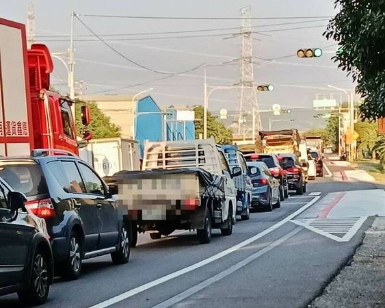 ▲和美大橋工程替代道路出爐。(圖/賴清美提供)