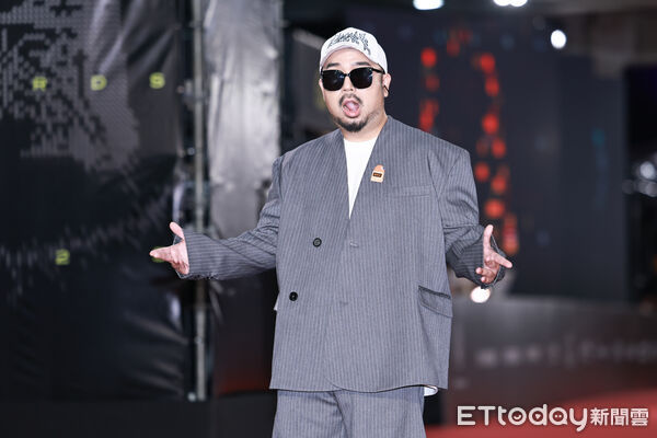 ▲▼2025金鐘獎節目紅毯-阿達。(圖/攝影中心攝)