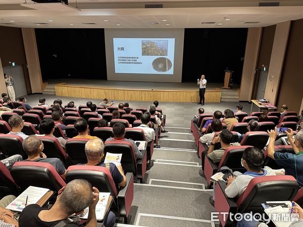 ▲台南市政府於新吉工業區舉辦化學品災防宣導會,逾200家廠商出席響應,展現企業對工安的重視。(記者林東良翻攝,下同)