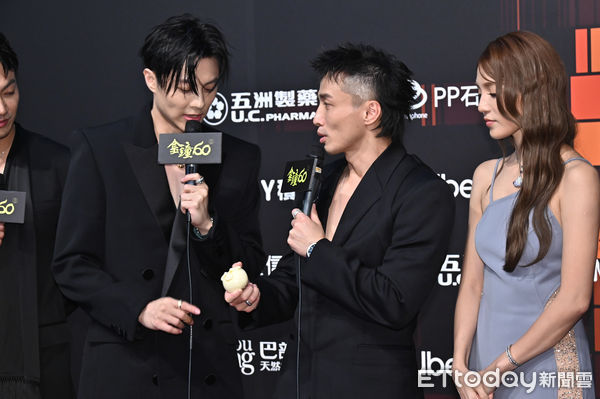 ▲第60屆金鐘獎節目類頒獎典禮,實境節目主持人獎,敖犬、小煜、威廉、阿緯、小杰、王子、朵拉 Dora/來吧!哪裡怕。(圖/記者李毓康攝)