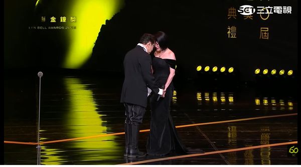 ▲金鐘獎頒獎人,蔡康永、小S。(圖/翻攝自YouTube/金鐘獎 Golden Bell Awards)