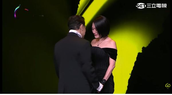 ▲金鐘獎頒獎人,蔡康永、小S。(圖/翻攝自YouTube/金鐘獎 Golden Bell Awards)