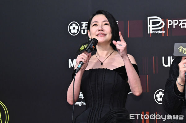 ▲第60屆金鐘獎節目類頒獎典禮,綜藝節目主持人獎,小 S【徐熙娣】聊大S。(圖/記者李毓康攝)。