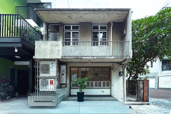 ▲▼台中西區老宅改建早午餐店「田樂小公園店」,坐擁公園綠意美景。(圖/部落客飛天璇提供)