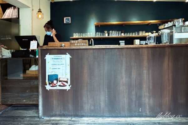 ▲▼台中西區老宅改建早午餐店「田樂小公園店」,坐擁公園綠意美景。(圖/部落客飛天璇提供)