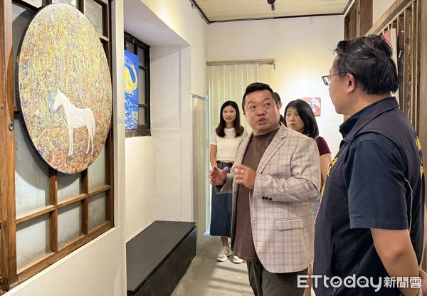 ▲台東關山藝文中心夢幻聯展登場。(圖/記者楊晨東翻攝)