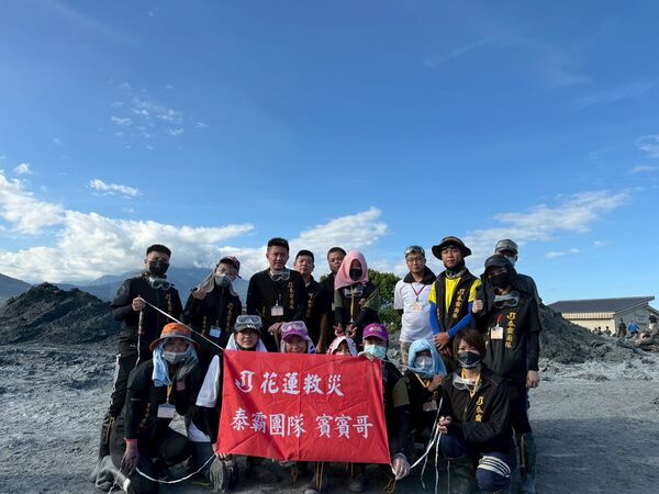 ▲▼賓賓哥前往花蓮救災 。(圖/翻攝自賓賓哥臉書)