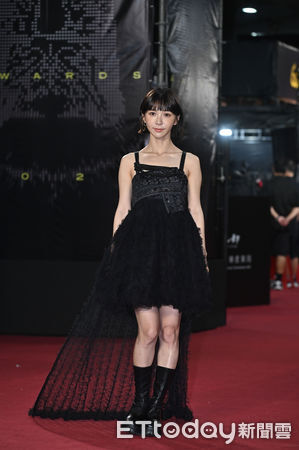 溫妮+邰智源《正港分局》劇組團隊。(圖/記者李毓康攝)