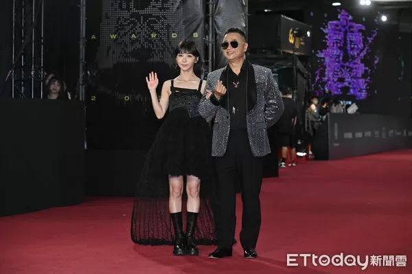 溫妮+邰智源《正港分局》劇組團隊。(圖/記者李毓康攝)