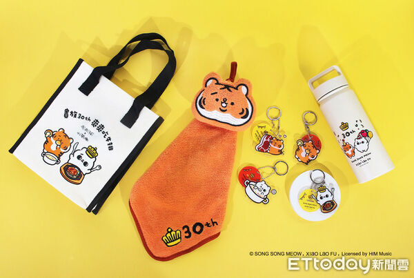 ▲牛排品牌「貴族世家」與療癒系插畫IP「爽爽貓」、「小勞撫」合作,。(圖/貴族世家提供)