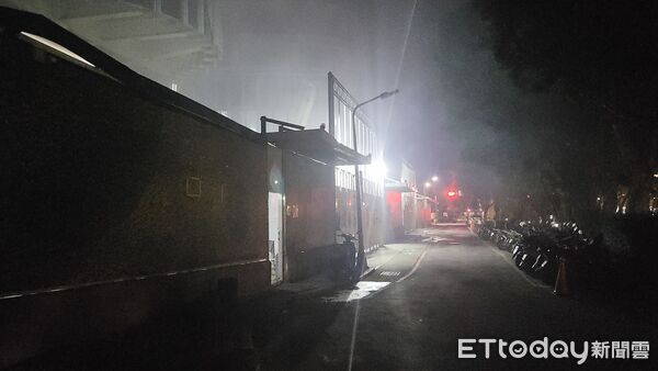 ▲▼台北工地火警。(圖/攝影中心攝)