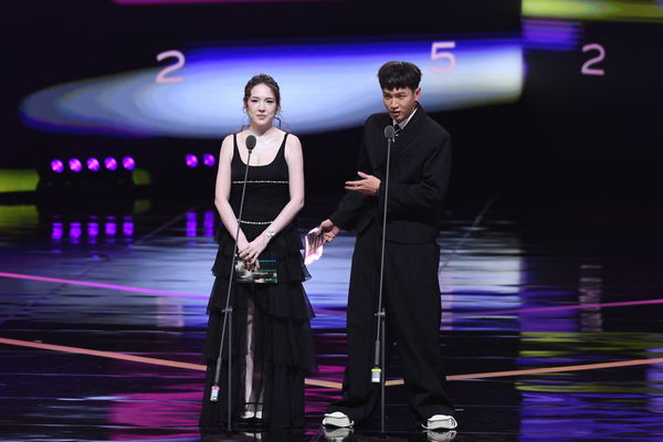 ▲第60屆金鐘獎戲劇類頒獎典禮頒獎人,許瑋甯、柯震東。(圖/三立提供)