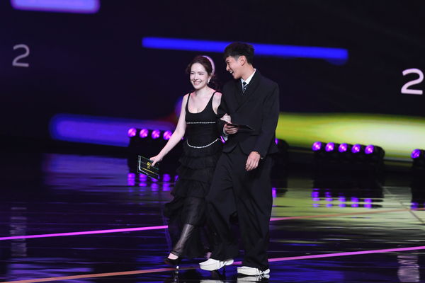 ▲第60屆金鐘獎戲劇類頒獎典禮頒獎人,許瑋甯、柯震東。(圖/三立提供)