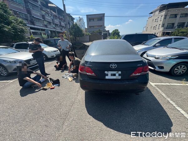 ▲大馬籍男子入境4天即淪面交車手,遭南投警方人贓俱獲逮。(圖/記者高堂堯翻攝)