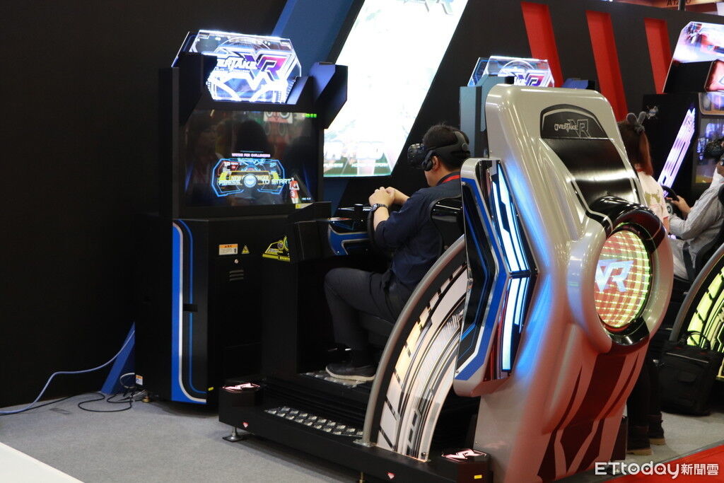 ▲▼遊戲機。(圖/資料照)